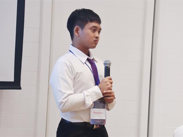 คณะรัฐศาสตร์และสังคมศาสตร์ 