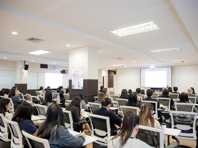 ม.พะเยา ยกระดับศักยภาพนักวิจัย จัดบรรยายพิเศษ “Unlocking the Secrets of High-Impact Publications” มุ่งเน้นการใช้ AI ในงานเขียนเชิงวิชาการอย่างรับผิดชอบสู่ระดับสากล