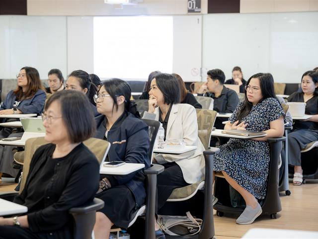 ม.พะเยา ยกระดับศักยภาพนักวิจัย จัดบรรยายพิเศษ “Unlocking the Secrets of High-Impact Publications” มุ่งเน้นการใช้ AI ในงานเขียนเชิงวิชาการอย่างรับผิดชอบสู่ระดับสากล