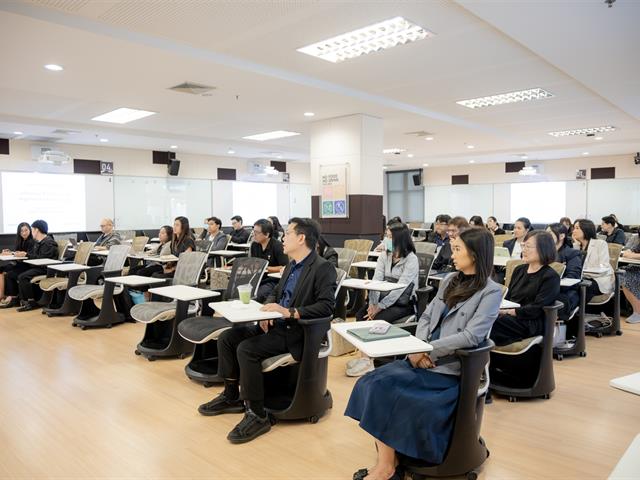 ม.พะเยา ยกระดับศักยภาพนักวิจัย จัดบรรยายพิเศษ “Unlocking the Secrets of High-Impact Publications” มุ่งเน้นการใช้ AI ในงานเขียนเชิงวิชาการอย่างรับผิดชอบสู่ระดับสากล
