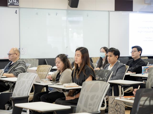 ม.พะเยา ยกระดับศักยภาพนักวิจัย จัดบรรยายพิเศษ “Unlocking the Secrets of High-Impact Publications” มุ่งเน้นการใช้ AI ในงานเขียนเชิงวิชาการอย่างรับผิดชอบสู่ระดับสากล