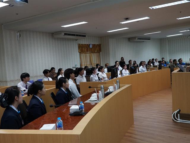 มหาวิทยาลัยพะเยา ต้อนรับผู้ว่าราชการจังหวัดพะเยา เยี่ยมติดตามผลการศึกษาและมอบถุงพระราชทานนักเรียนทุนพระราชทานเพื่อการศึกษาสงเคราะห์