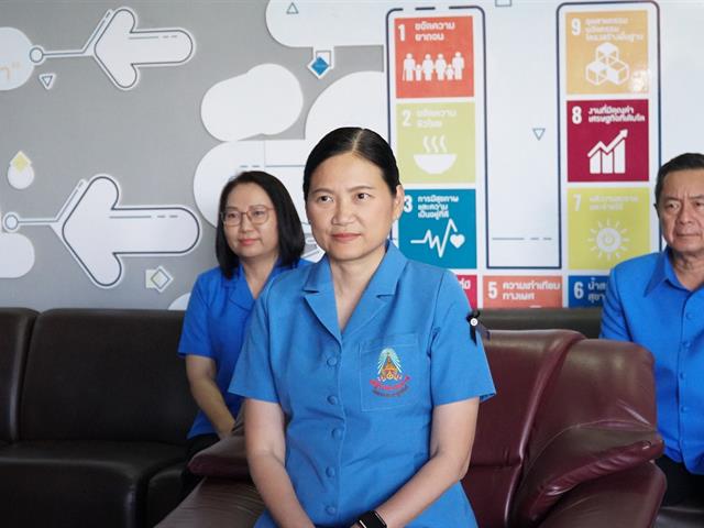 มหาวิทยาลัยพะเยา ต้อนรับผู้ว่าราชการจังหวัดพะเยา เยี่ยมติดตามผลการศึกษาและมอบถุงพระราชทานนักเรียนทุนพระราชทานเพื่อการศึกษาสงเคราะห์