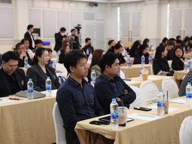 คณะบริหารธุรกิจและนิเทศศาสตร์  