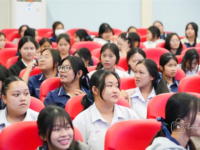 คณะบริหารธุรกิจและนิเทศศาสตร์  