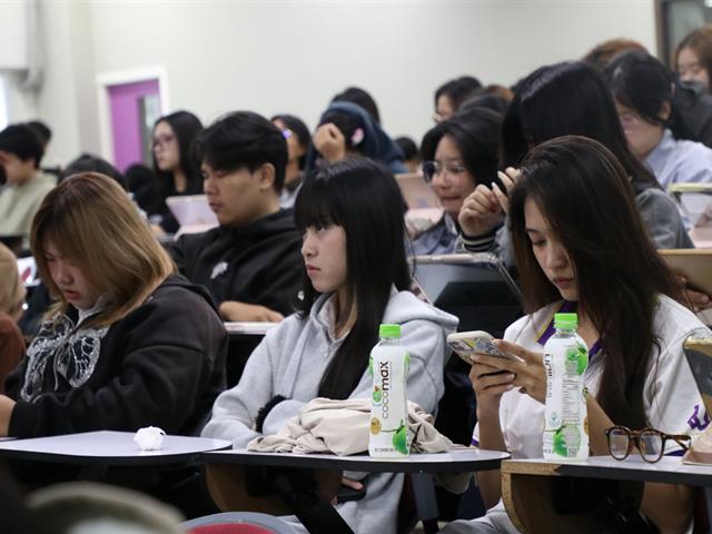 คณะบริหารธุรกิจและนิเทศศาสตร์  