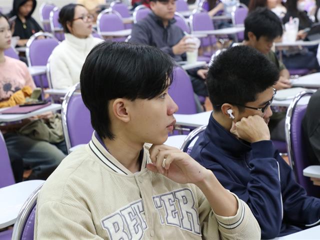 คณะบริหารธุรกิจและนิเทศศาสตร์  