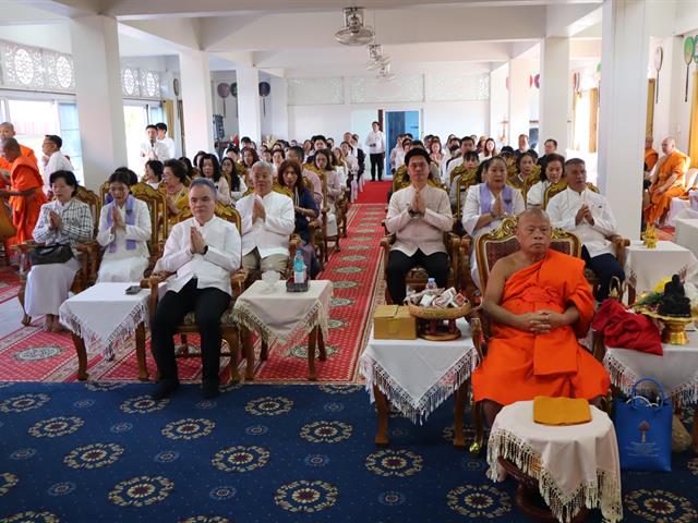 ม.พะเยา ร่วมสืบสานประเพณีห่มผ้าพระนอน วัดดงพระเจ้า อนุรักษ์วัฒนธรรมล้านนา