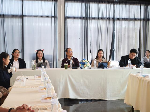 คณะรัฐศาสตร์และสังคมศาสตร์ 