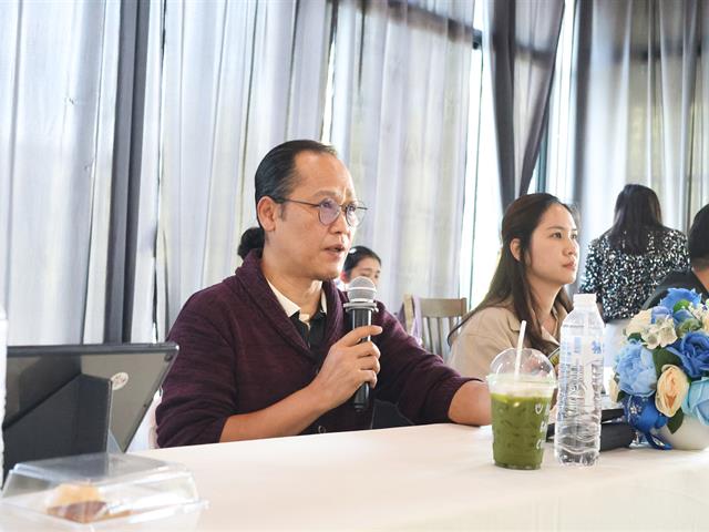 คณะรัฐศาสตร์และสังคมศาสตร์ 