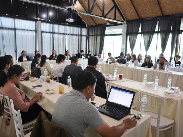 คณะรัฐศาสตร์และสังคมศาสตร์ 