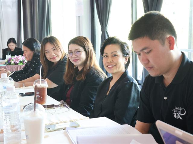 คณะรัฐศาสตร์และสังคมศาสตร์ 