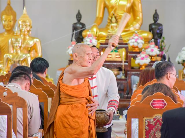 วิทยาลัยการศึกษา ร่วมสืบสานประเพณีห่มผ้าพระนอน วัดดงพระเจ้า อนุรักษ์วัฒนธรรมล้านนา