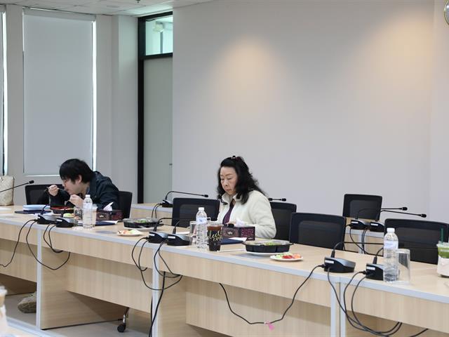 คณะทันตแพทยศาสตร์ มหาวิทยาลัยพะเยา ได้รับเกียรติจาก ผู้ช่วยศาสตราจารย์ ทันตแพทย์ ดร.สุพลเทพ ตีระกนก อาจารย์ประจำภาควิชาปริทันตวิทยา คณะทันตแพทยศาสตร์ มหาวิทยาลัยสงขลานครินทร์ มาเป็นวิทยากรบรรยายพิเศษ หัวข้อ”ปริทันตวิทยา”