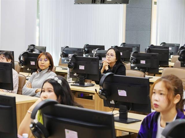 สาขาวิชาภาษาฝรั่งเศสจัดโครงการภาษาฝรั่งเศสเพือวิชาชีพ