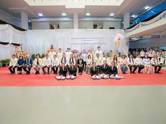 คณะทันตแพทยศาสตร์ มหาวิทยาลัยพะเยา เข้าร่วมพิธีทำบุญเนื่องในโอกาสวันขึ้นปีใหม่ พุทธศักราช 2569 และการเฉลิมฉลองครบรอบ 16 ปี แห่งการสถาปนามหาวิทยาลัยพะเยา