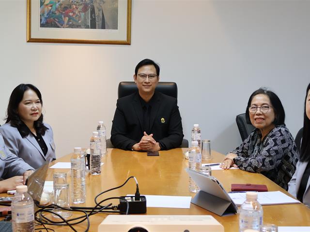 วิทยาลัยการจัดการ จัดการอภิปรายเพื่อการพัฒนาระบบการให้คำปรึกษาและแลกเปลี่ยนเรียนรู้ทางวิชาการของอาจารย์ผู้รับผิดชอบหลักสูตร