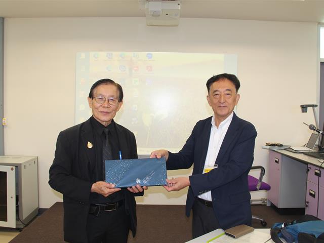 โรงเรียนสาธฺตมหาวิทยาลัยพะเยา