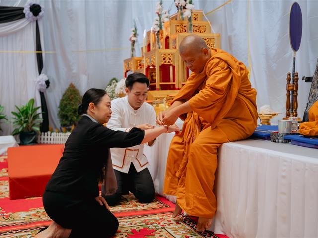 ทำบุญเนื่องในวันขึ้นปีใหม่