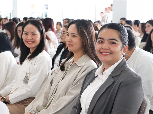 คณะรัฐศาสตร์และสังคมศาสตร์ 