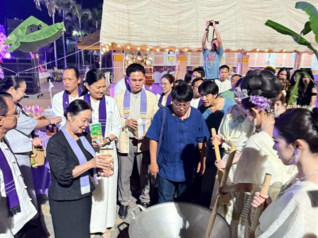 ม.พะเยา จัดพิธีเจริญพระพุทธมนต์–กวนข้าวทิพย์ สืบสานศรัทธาพุทธ ก่อนตานข้าวใหม่ใส่บาตรหลวง 2569