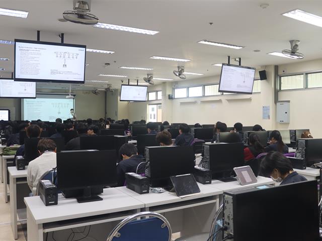 วิศวกรรมไฟฟ้า มพ. ร่วมกับ บ.ฮิตาชิ เอนเนอร์ยี่ เสริมศักยภาพนิสิต เรียนรู้ระบบรีเลย์ป้องกันสมัยใหม่ในสมาร์ตกริด