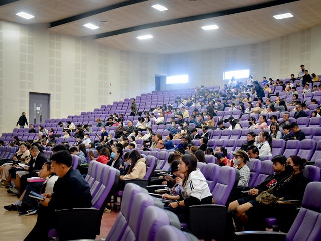 โรงเรียนสาธฺตมหาวิทยาลัยพะเยา