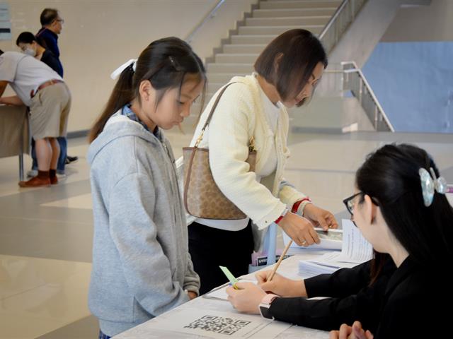 โรงเรียนสาธฺตมหาวิทยาลัยพะเยา