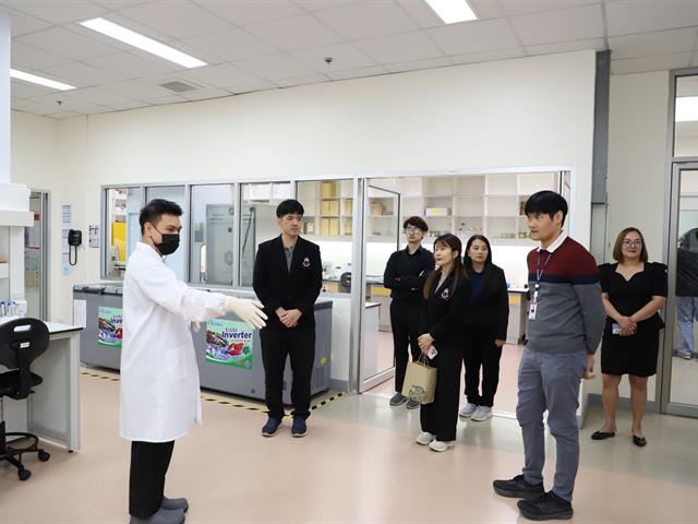คณะทันตแพทยศาสตร์ มหาวิทยาลัยพะเยา ศึกษาดูงานห้องปฏิบัติการทันตกรรมและศูนย์เครื่องมือวิทยาศาสตร์ มหาวิทยาลัยแม่ฟ้าหลวง