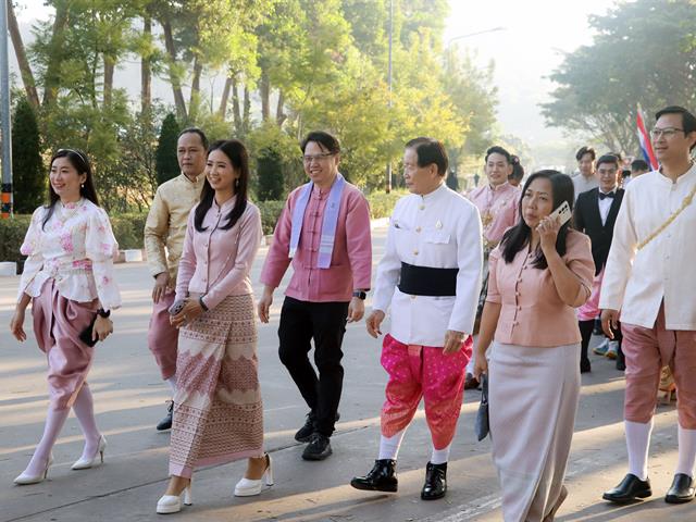 คณะรัฐศาสตร์และสังคมศาสตร์ 