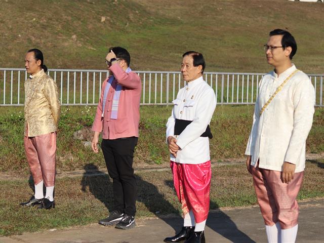 คณะรัฐศาสตร์และสังคมศาสตร์ 