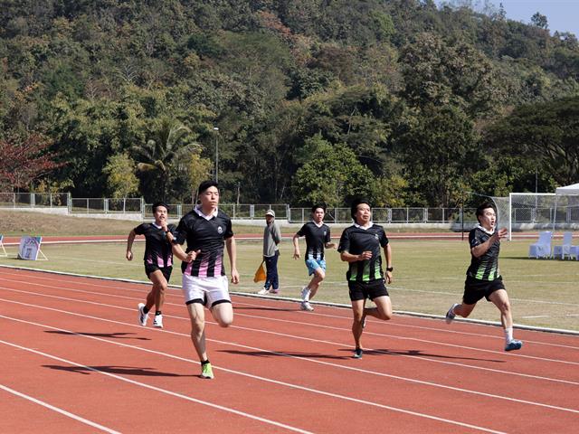 คณะรัฐศาสตร์และสังคมศาสตร์ 