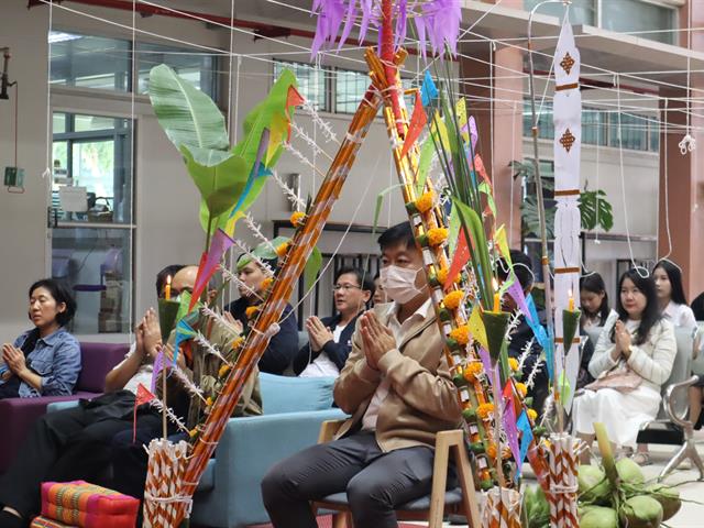 ทำบุญคณะวศ69_0300 (3).JPG