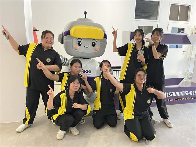 ต้อนรับนักเรียนโรงเรียนแม่จันวิทยาคม