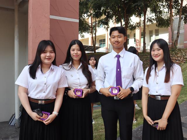 คณะวิศวกรรมศาสตร์ จัดพิธีมอบเหรียญเรียนดีและเกียรติบัตร แก่นิสิตผู้มีผลการเรียนเป็นเลิศ ประจำปีการศึกษา 2567