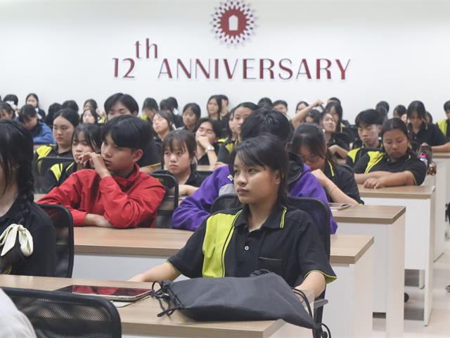 คณะวิศวกรรมศาสตร์ ม.พะเยา เปิดบ้านต้อนรับนักเรียนโรงเรียนแม่จันวิทยาคม  เสริมประสบการณ์เรียนรู้คณิตศาสตร์สู่โลกวิศวกรรม