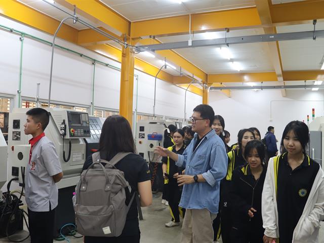 โรงเรียนแม่จัน 0169 (12).JPG