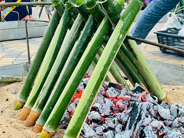 คณะรัฐศาสตร์และสังคมศาสตร์ 