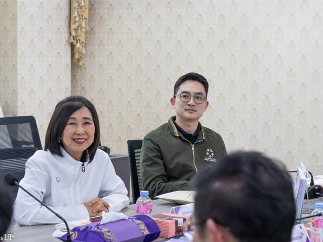 คณะศิลปศาสตร์ให้การต้อนรับคณะศึกษาดูงานด้านการบริการวิชาการ คณะมนุษยศาสตร์ มหาวิทยาลัยเกษตรศาสตร์