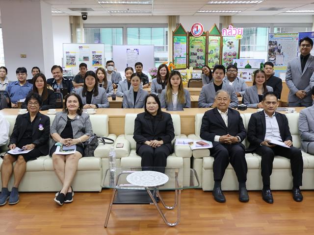 วิทยาลัยการจัดการ หลักสูตรการศึกษามหาบัณฑิต สาขาวิชาการบริหารการศึกษา จัดนิทรรศการและนำเสนอผลการฝึกปฏิบัติวิชาชีพการบริหารการศึกษาในสถานศึกษา ภาคเรียนที่ 2/2568