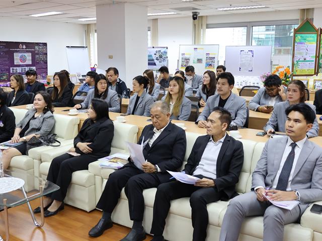 วิทยาลัยการจัดการ หลักสูตรการศึกษามหาบัณฑิต สาขาวิชาการบริหารการศึกษา จัดนิทรรศการและนำเสนอผลการฝึกปฏิบัติวิชาชีพการบริหารการศึกษาในสถานศึกษา ภาคเรียนที่ 2/2568