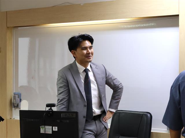 วิทยาลัยการจัดการ หลักสูตรการศึกษามหาบัณฑิต สาขาวิชาการบริหารการศึกษา รายวิชาความเป็นผู้บริหารการศึกษามืออาชีพ เปิดพื้นที่แลกเปลี่ยนเรียนรู้ผ่านกระบวนการ Brainstorming