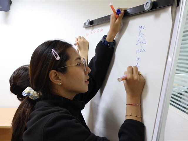 วิทยาลัยการจัดการ หลักสูตรการศึกษามหาบัณฑิต สาขาวิชาการบริหารการศึกษา รายวิชาความเป็นผู้บริหารการศึกษามืออาชีพ เปิดพื้นที่แลกเปลี่ยนเรียนรู้ผ่านกระบวนการ Brainstorming