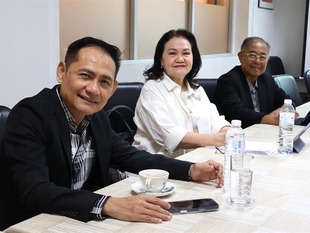 หลักสูตรปรัชญาดุษฎีบัณฑิต สาขาวิชาการบริหารการศึกษา  การนำเสนองานวิจัยของนิสิตระดับปริญญาเอก ในรายวิชาสัมมนา  2