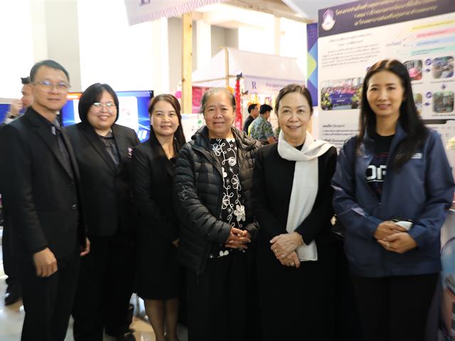 คณะทันตแพทยศาสตร์ มหาวิทยาลัยพะเยา ขอแสดงความยินดีกับความสำเร็จอันน่าภาคภูมิใจ จากการได้รับรางวัลระดับ Gold Award จากการเข้าร่วมกิจกรรมประกวด “นิทรรศการ 1 คณะ 1 SDG” 