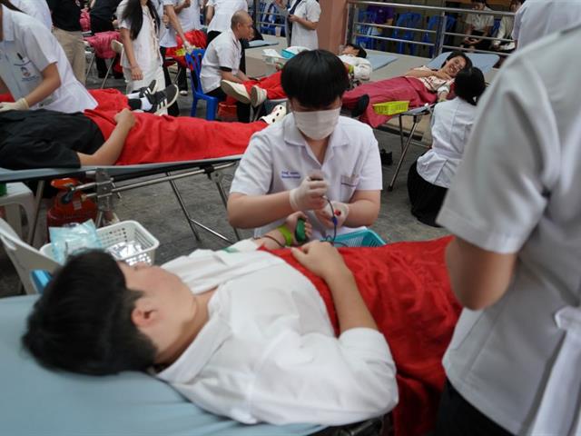 บริจาคโลหิต เนื่องในวาระครบ 100 วัน สตมวาร แห่งการเสด็จสวรรคต