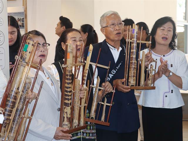 คณะรัฐศาสตร์และสังคมศาสตร์ 