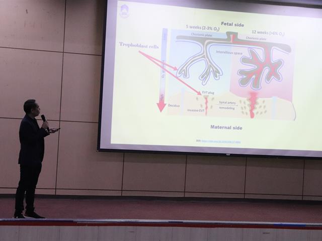 โรงเรียนสาธฺตมหาวิทยาลัยพะเยา