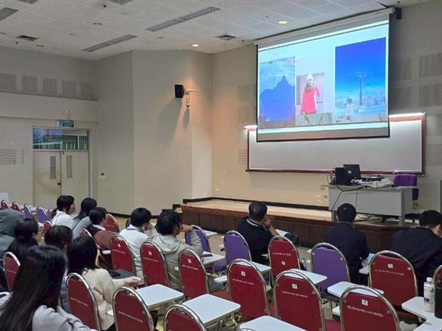 The School of Liberal Arts Japanese Program Hosts Post-Practicum Orientation for Graduating Seniors