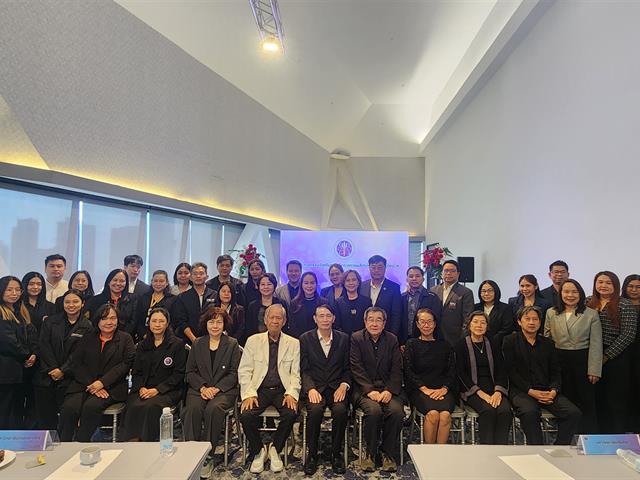 วิศวกรรมศาสตร์ ม.พะเยา ขับเคลื่อนต้นแบบผลิตกำลังคนสมรรถนะสูง ผ่านนวัตกรรมหลักสูตรหุ่นยนต์อุตสาหกรรมเพื่อการผลิตยุคใหม่